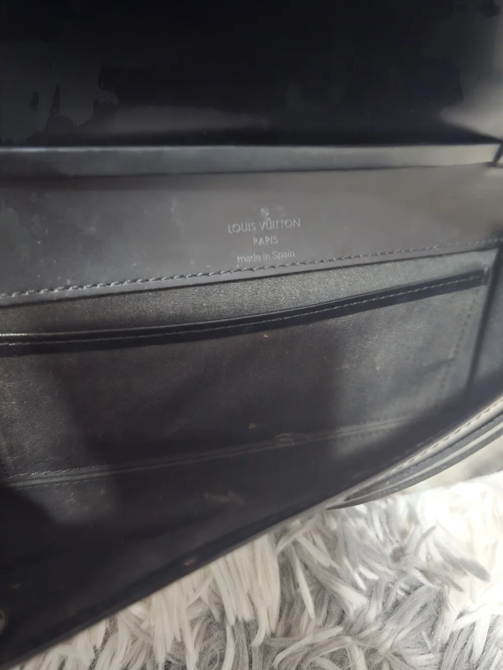 Pre Owned Louis Vuitton Black Epi Leather Shoulder Clutch - Picture 7 of 14